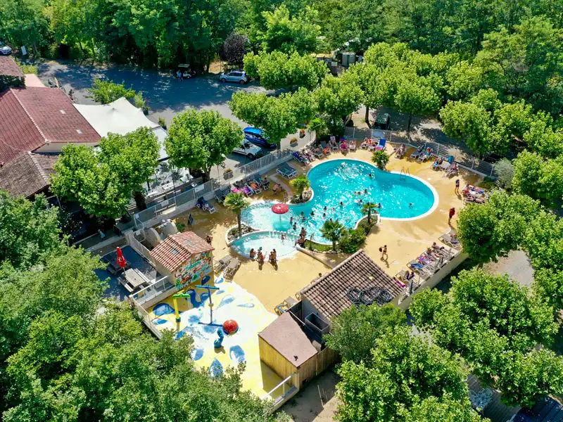 Campsite With Swimming Pool In Ard che Camping De Laborie