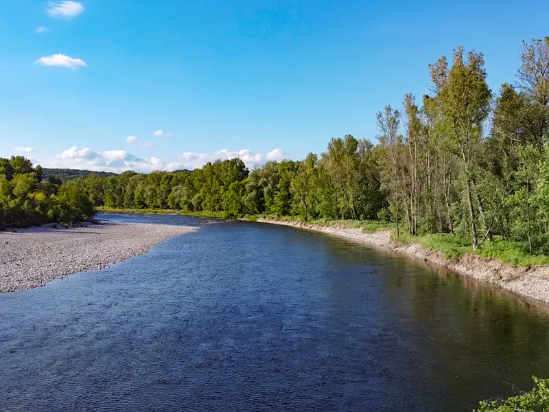 Camping am Flussufer in der Ardèche